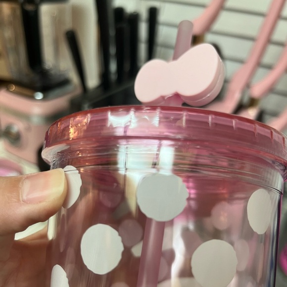 Hello Kitty tumbler - Picture 2 of 3